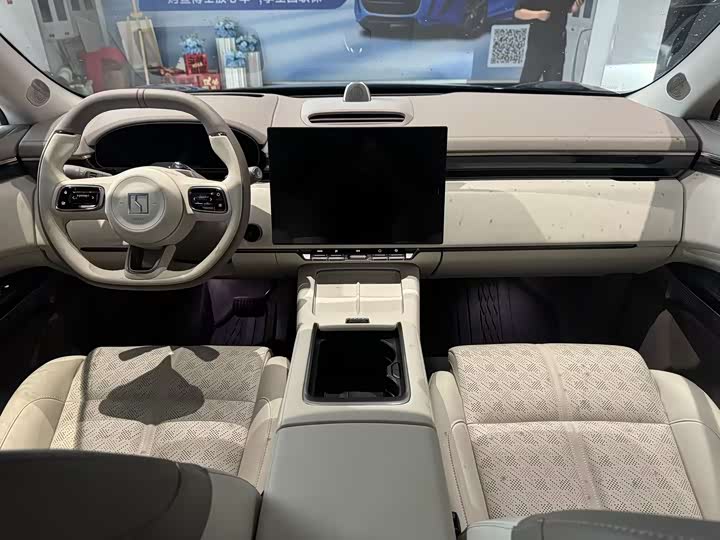 Zeekr 7X 2025 2025款 100kWh 长续航四驱智驾版