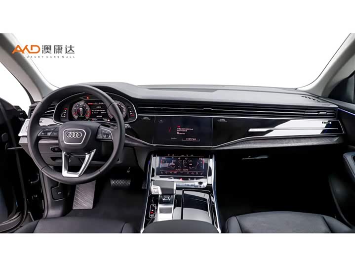 Zdjęcie 5 - Audi Q8