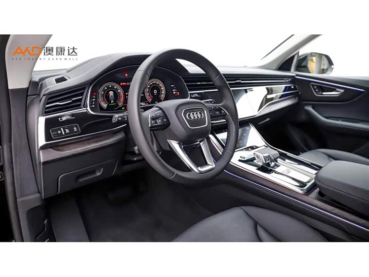 Zdjęcie 6 - Audi Q8
