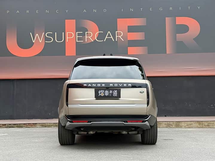 Land Rover Range Rover 2025 2025款 3.0 L6 400PS 创世加长版