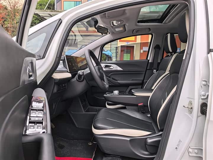 Photo 4 - Geely Geometry E Firefly