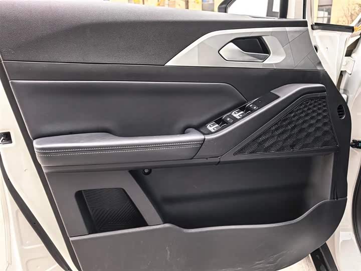 Photo 7 - Geely Geometry E Firefly