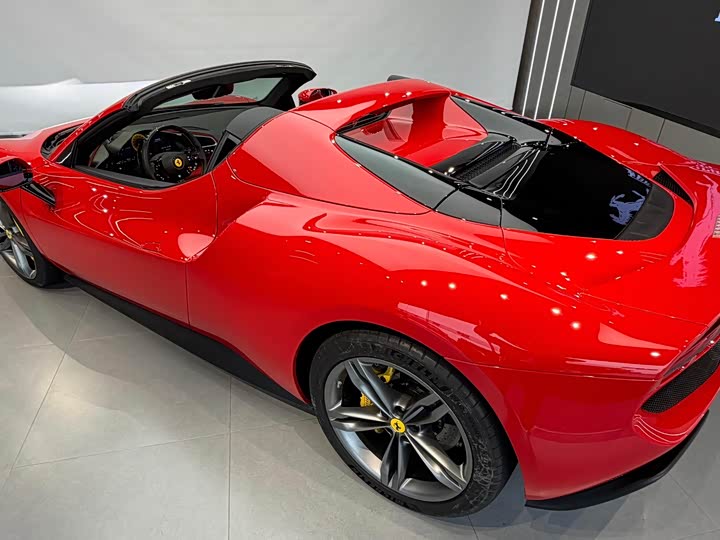 2022 Ferrari 296
