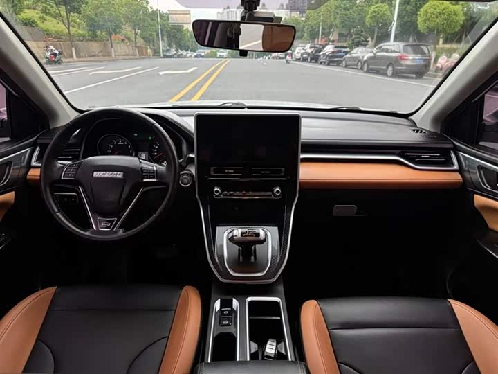 Фото 6 - Haval M6