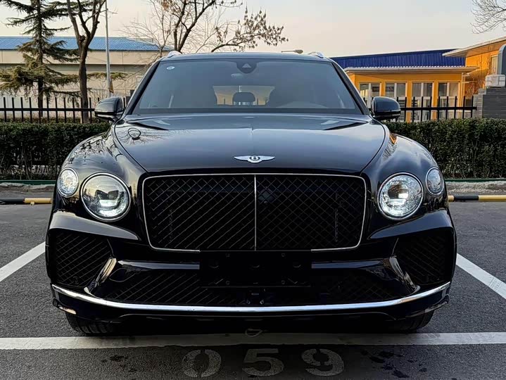 Bentley Bentayga 2024 2024款 4.0T V8 长轴距版