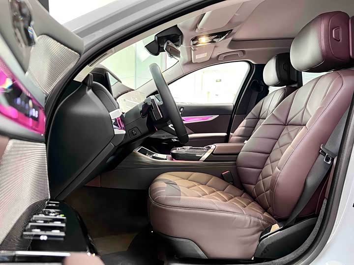 Zdjęcie 7 - BMW 7 Series