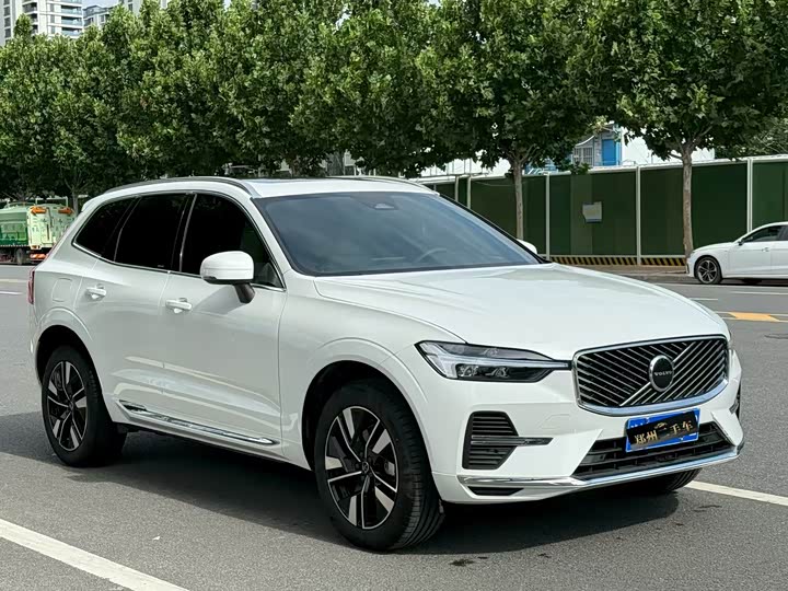 Volvo XC60 2026 2026款 B5 四驱智远豪华版