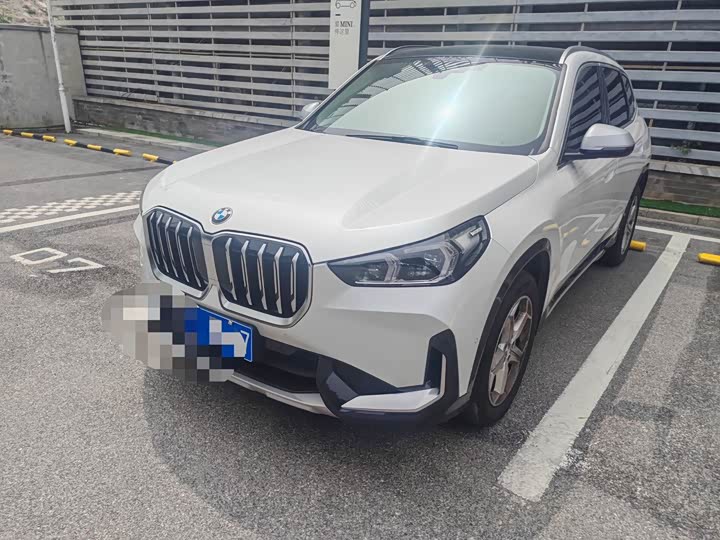 Фото 1 - BMW X1