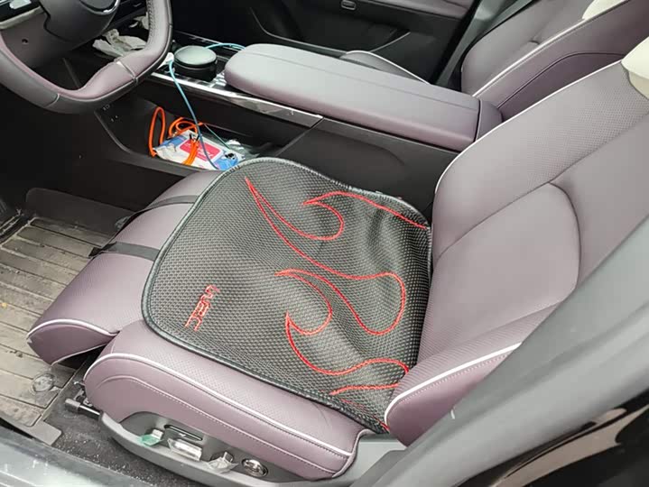 Mazda EZ-60 2025 2025款 增程200 Max
