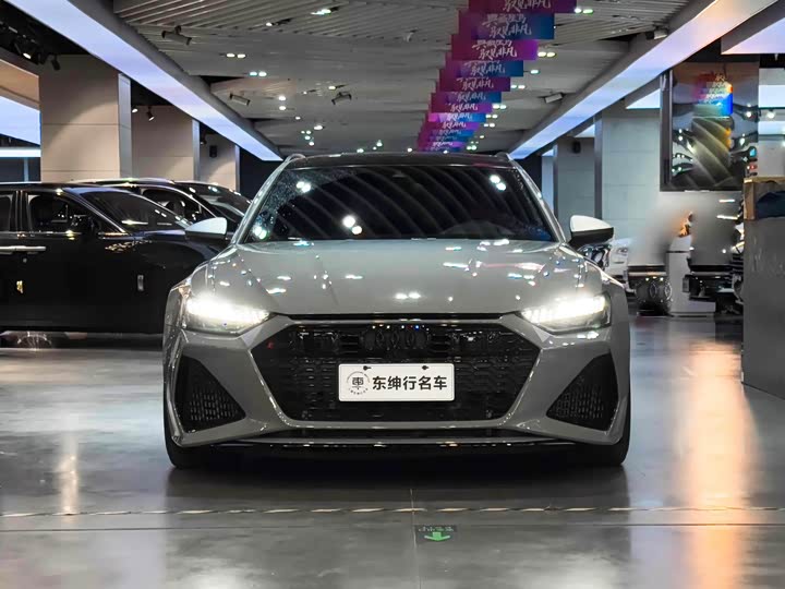 2022 Audi RS 6