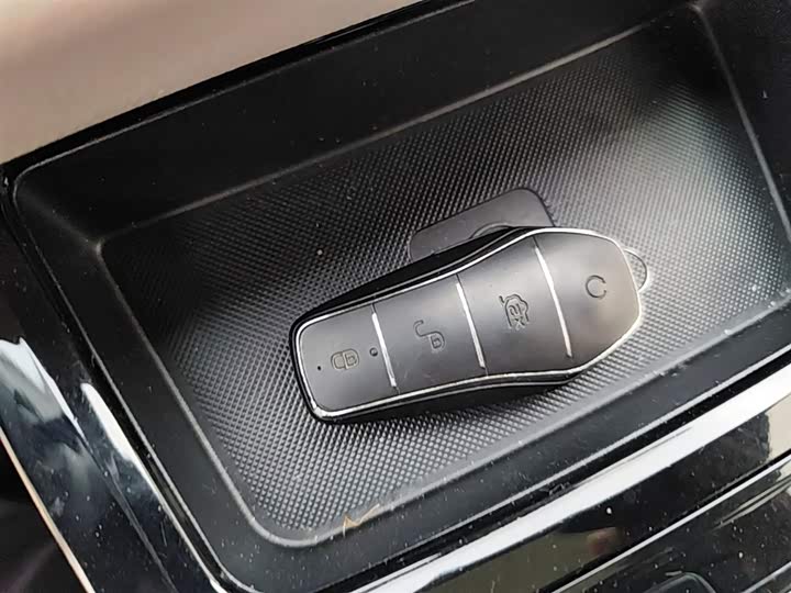 BYD Yuan Pro 2021 2021款 401KM 尊贵型