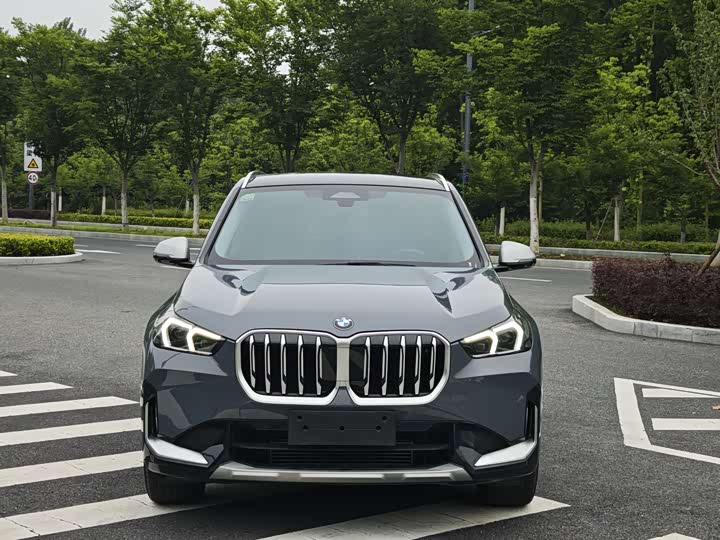 Фото 2 - BMW X1