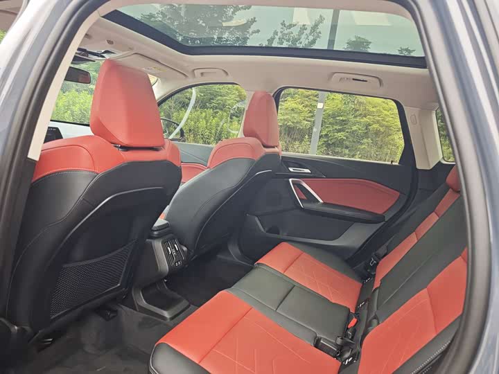 Фото 9 - BMW X1