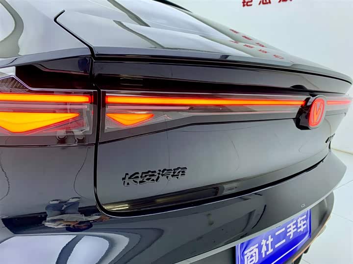 Changan UNI-V 2025 2025款 第三代 2.0T 劲擎型