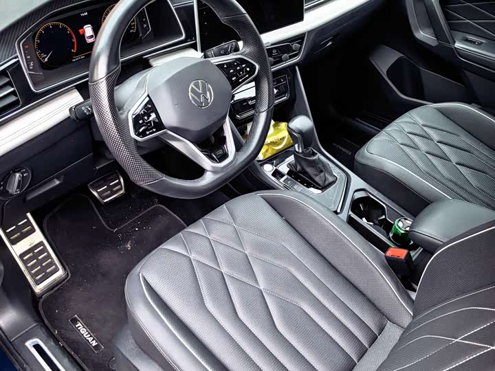 Фото 4 - Volkswagen Tiguan L Pro