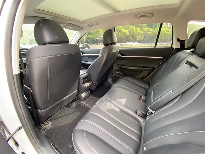 Roewe RX5 Max 2022 2022款 1.5T 自动有为尊贵版