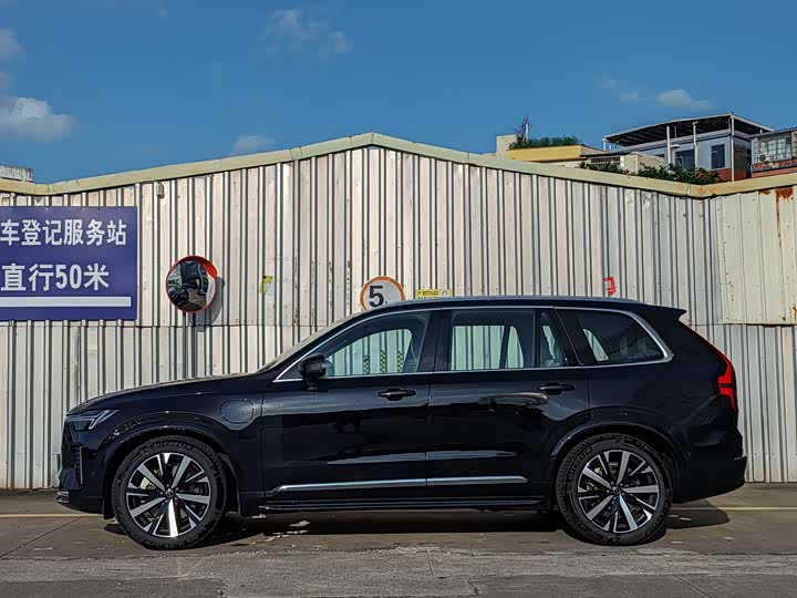 Фото 3 - Volvo XC90 Hybrid