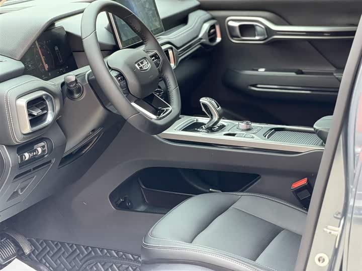 Geely Okavango 2020 2020款 1.8TD DCT旗舰型 5座