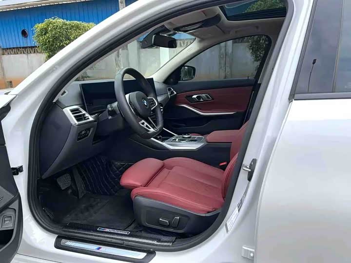 BMW 3 Series 2025 2025款 330Li M运动曜夜套装