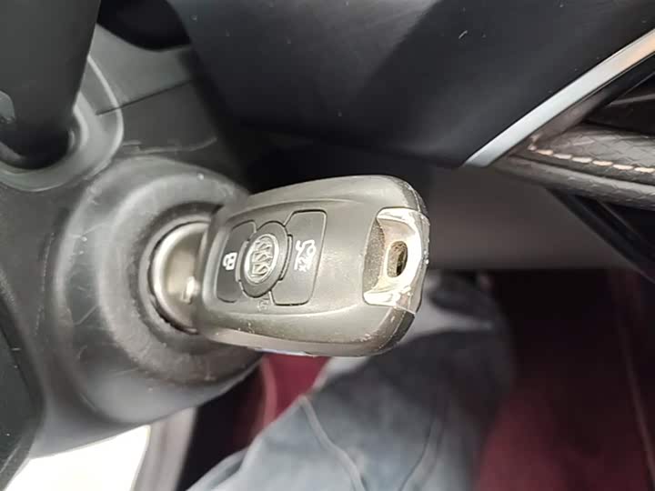 Zdjęcie 9 - Buick Verano