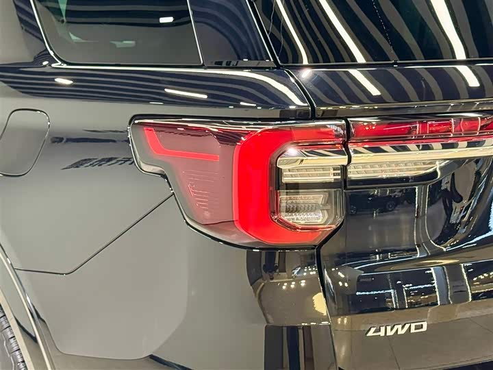 Ford Explorer 2024 2024款 2.3T EcoBoost 四驱钛金版 6座