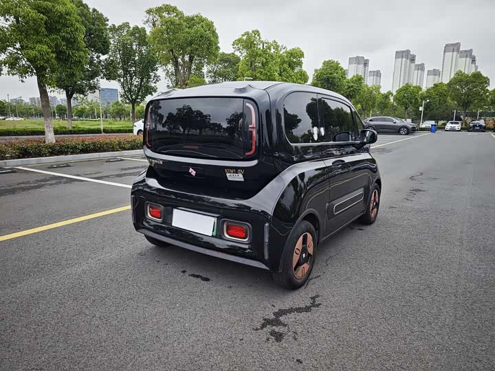 Photo 7 - Baojun KiWi EV