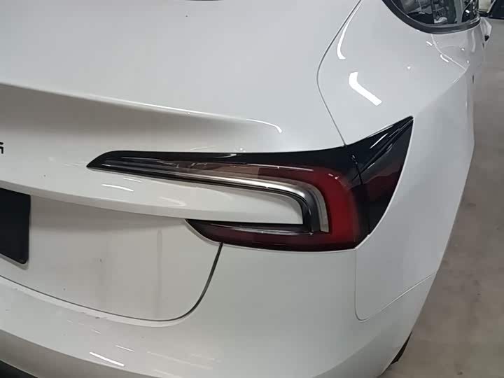 Tesla Model 3 2025 2025款 改款 后轮驱动版