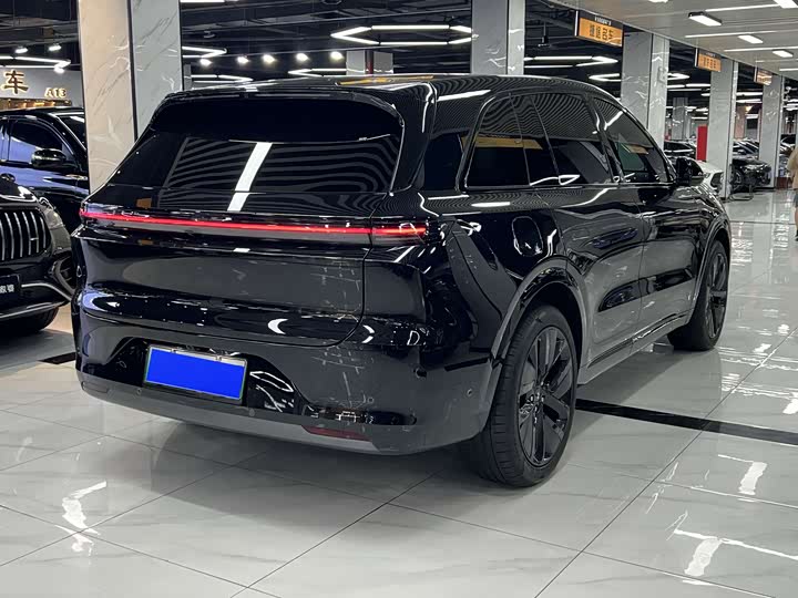 Фото 7 - LiXiang L6