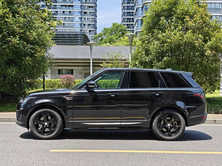 2022 Land Rover Range Rover Sport Hybrid
