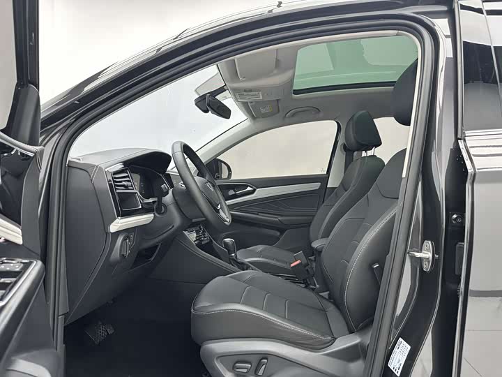 Фото 5 - Jetta VS7