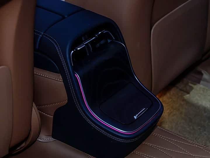 Mercedes-Benz E-Class 2026 2026款 E 300 L 时尚型