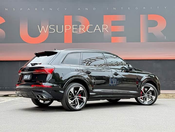 2024 Audi SQ7