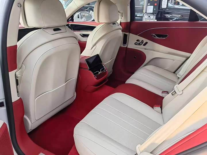 Bentley Flying Spur 2024 2024款 4.0T V8 标准版
