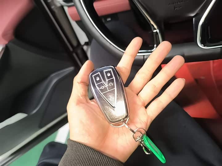 Фото 9 - Changan CS75 Plus