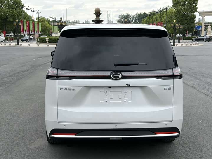 Photo 8 - GAC Trumpchi E8