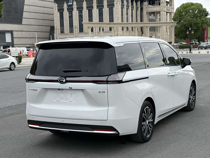 Photo 9 - GAC Trumpchi E8