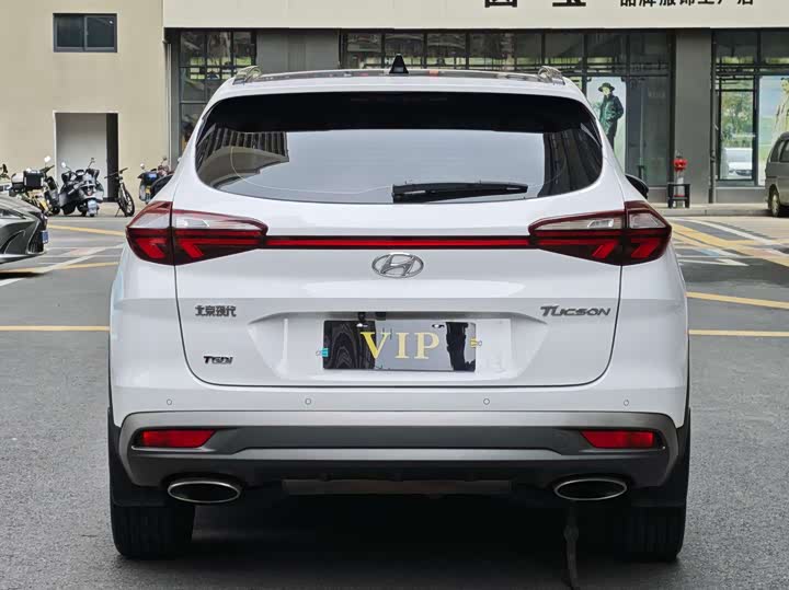 Photo 8 - Hyundai Tucson L