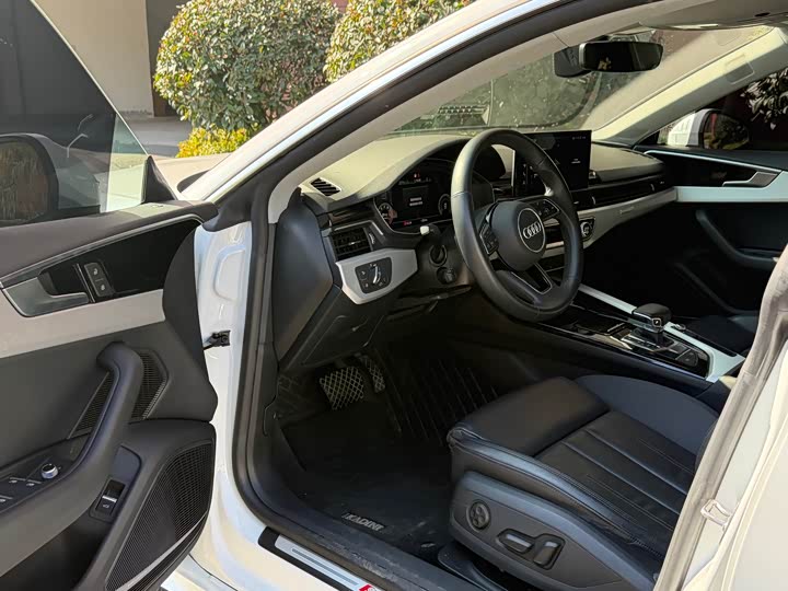 Zdjęcie 4 - Audi A5