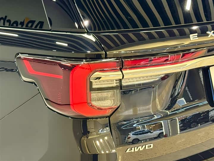Ford Explorer 2024 2024款 2.3T EcoBoost 四驱钛金版 7座