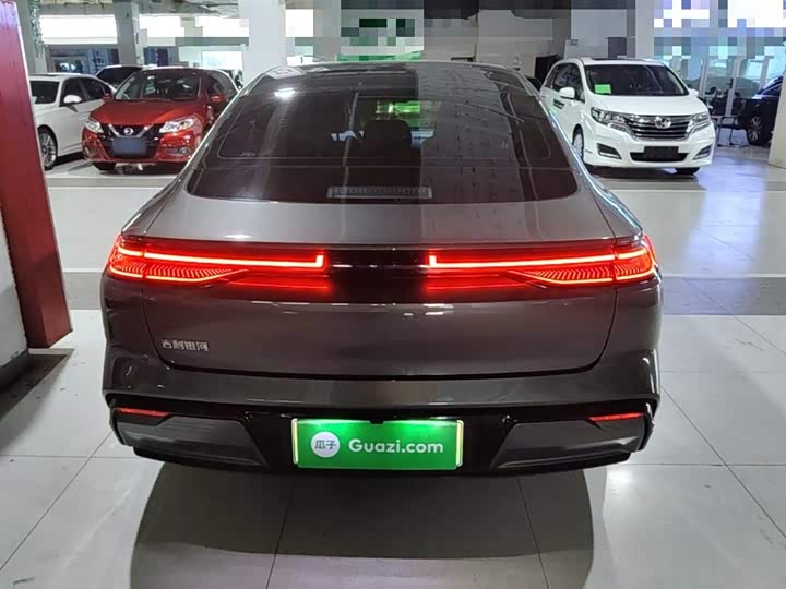 Geely Galaxy E8 2024 2024款 550km 后驱MAX