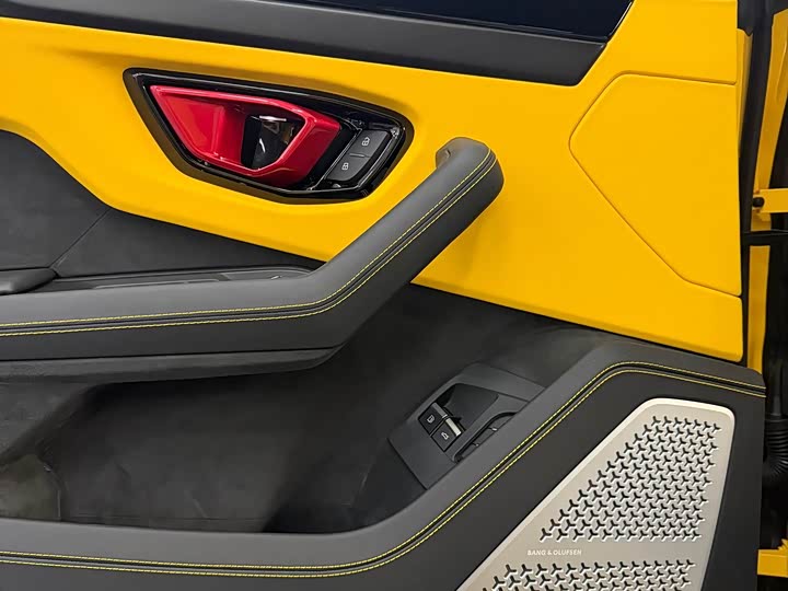 Lamborghini Urus SE 2025 2025款 4.0T 标准版
