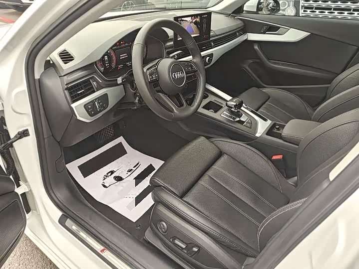 Фото 8 - Audi A4L