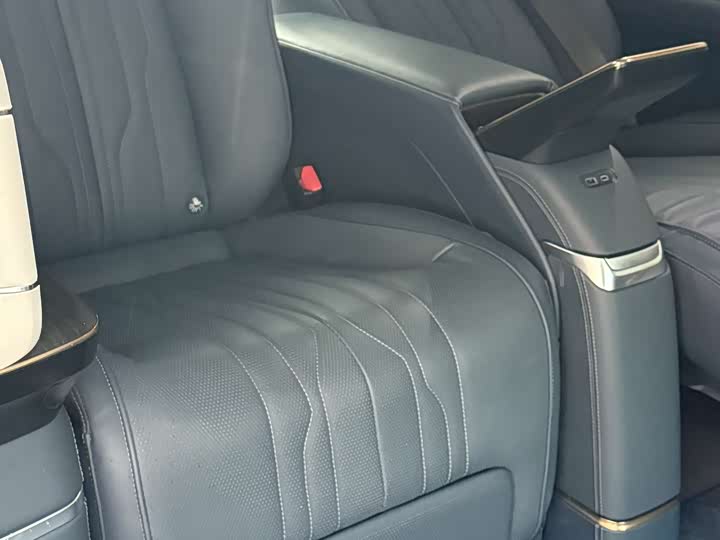Фото 3 - Buick GL8 Century