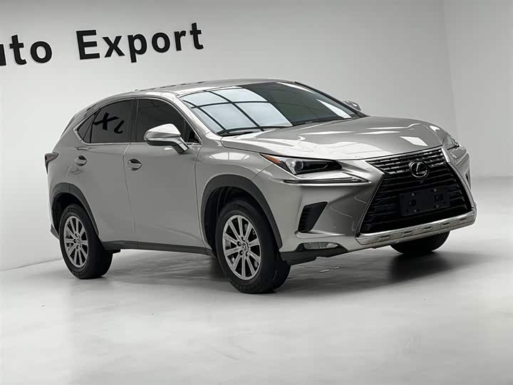 Photo 3 - Lexus NX