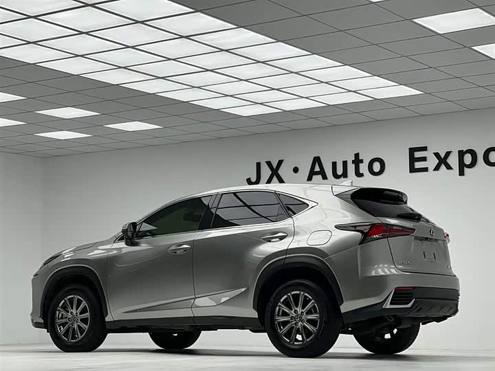 Photo 8 - Lexus NX