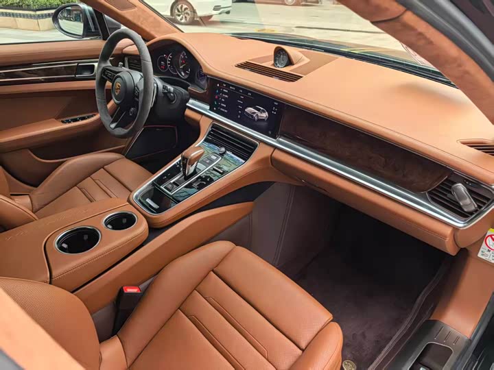 Porsche Panamera Hybrid 2023 2023款 Panamera Turbo S E-Hybrid 行政加长版 4.0T