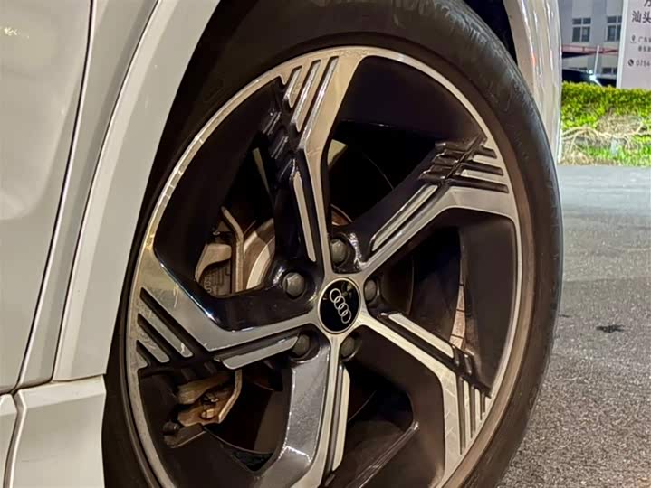 Audi Q4 e-tron 2023 2023款 50 e-tron quattro 创境版