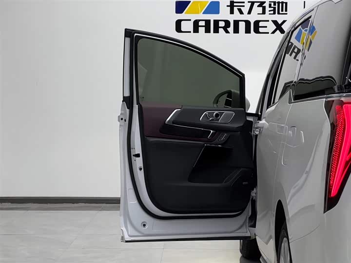 Buick GL8 Century 2025 2025款 2.0T 七座蕴世版