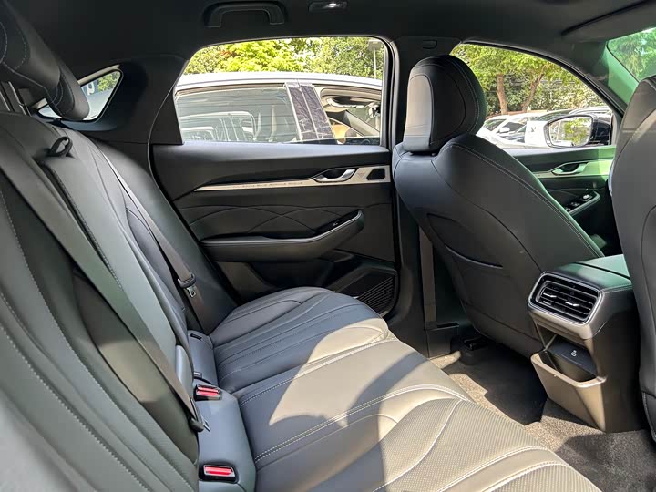 Geely Preface 2026 2026款 东方曜 1.5TD 扶摇版