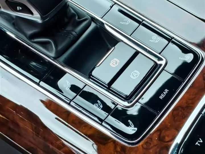 Hongqi LS7 (Guoyao) 2022 2022款 4.0T 尊爵旗舰版 4座